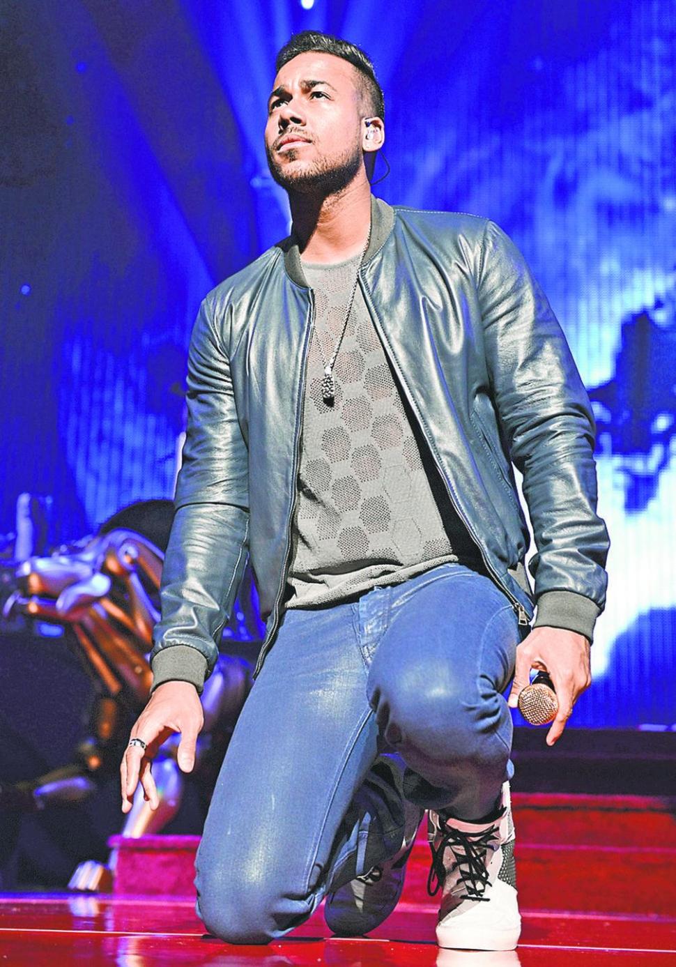 Romeo Santos celebra su cumpleaños 40 con Aventura, Marc Anthony y Prince  Royce