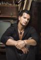 Ricardo Arjona lanzó su nuevo álbum “Apague la luz y escuche”